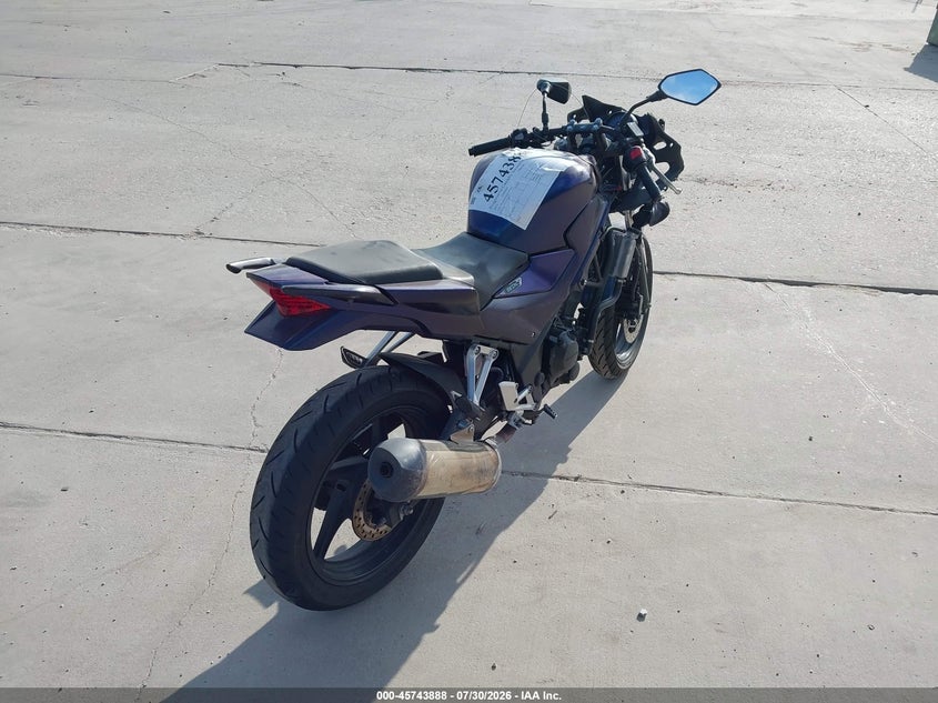 2015 HONDA CBR300 auction photo 4