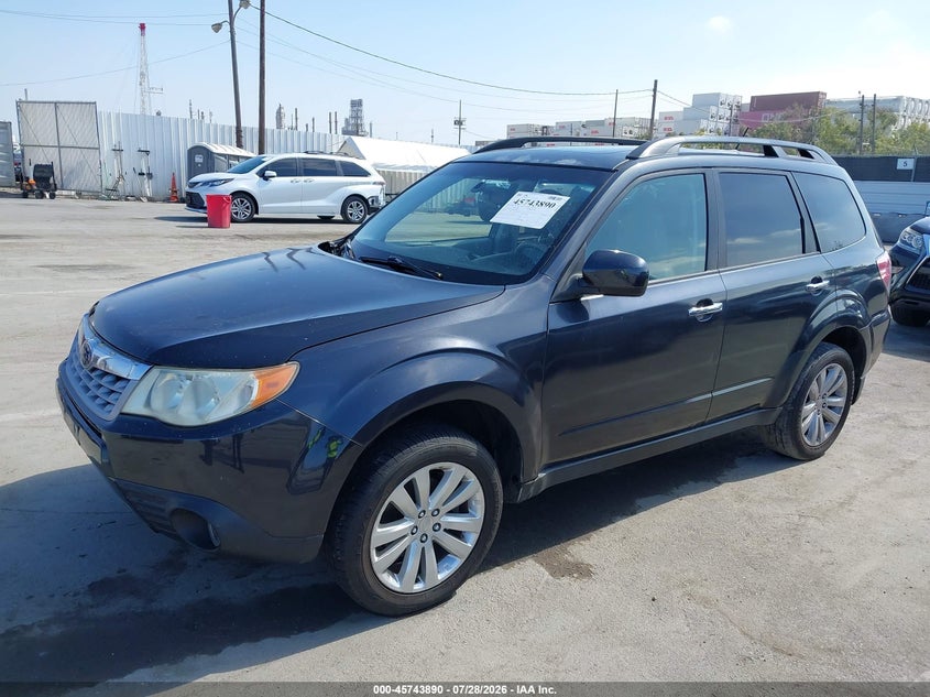 2011 SUBARU FORESTER auction photo 6