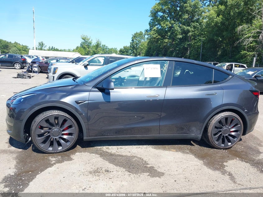2024 TESLA MODEL Y SPORT UTILITY VEHICLE ELECTRIC