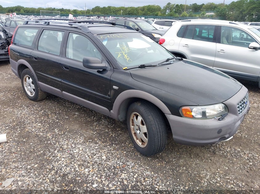2002 VOLVO V70 auction photo 1