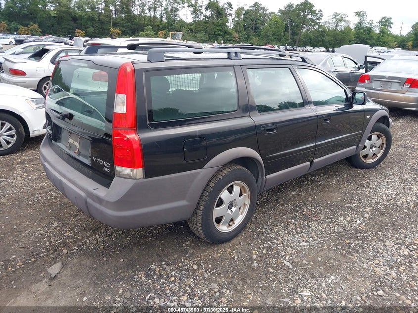 2002 VOLVO V70 auction photo 4