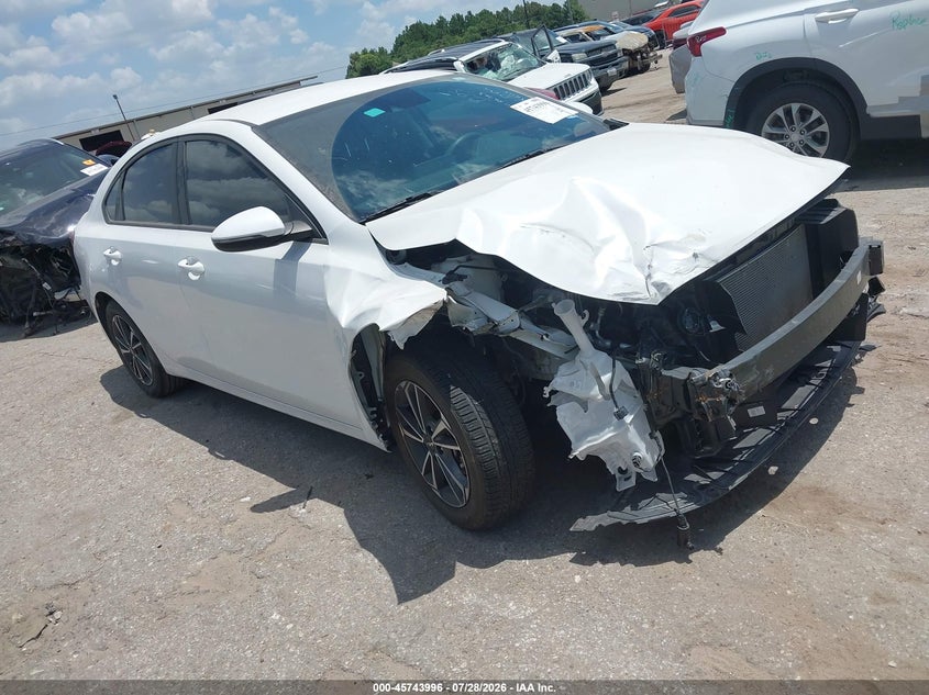 Vin: 3kpf24ad8pe674654, lot: 46242700, kia forte lxs 2023 img_1