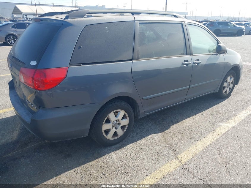 2006 TOYOTA SIENNA auction photo 4