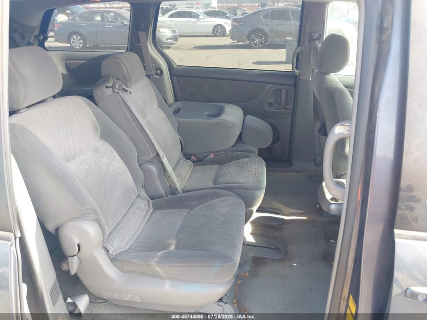 2006 TOYOTA SIENNA auction photo 8
