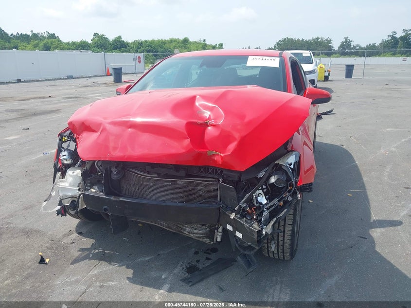 2019 HYUNDAI VELOSTER auction photo 6