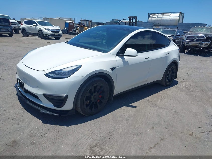 Vin: 5yjygaee8mf194275, lot: 46242892, tesla model y long range dual motor all-wheel drive 20212