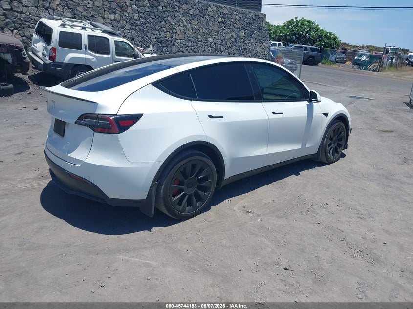 Vin: 5yjygaee8mf194275, lot: 46242892, tesla model y long range dual motor all-wheel drive 20214