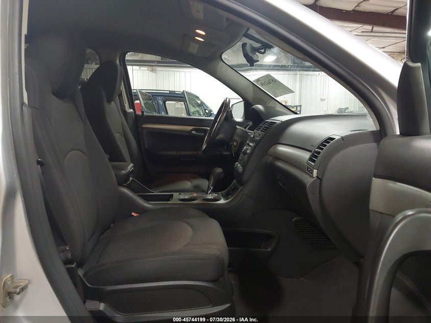 2010 SATURN OUTLOOK auction photo 5