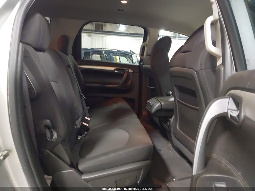 2010 SATURN OUTLOOK auction photo 8