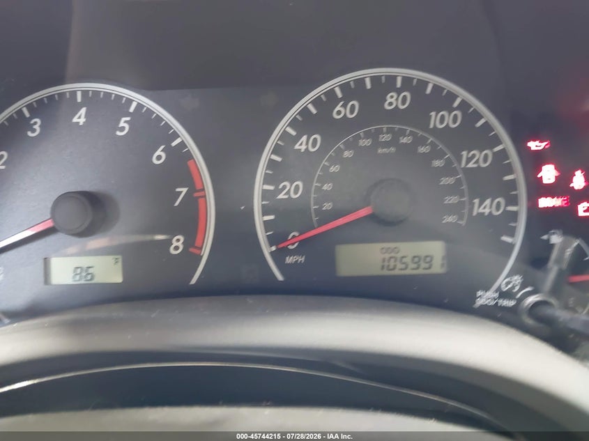 2010 TOYOTA COROLLA LE · Фото 7
