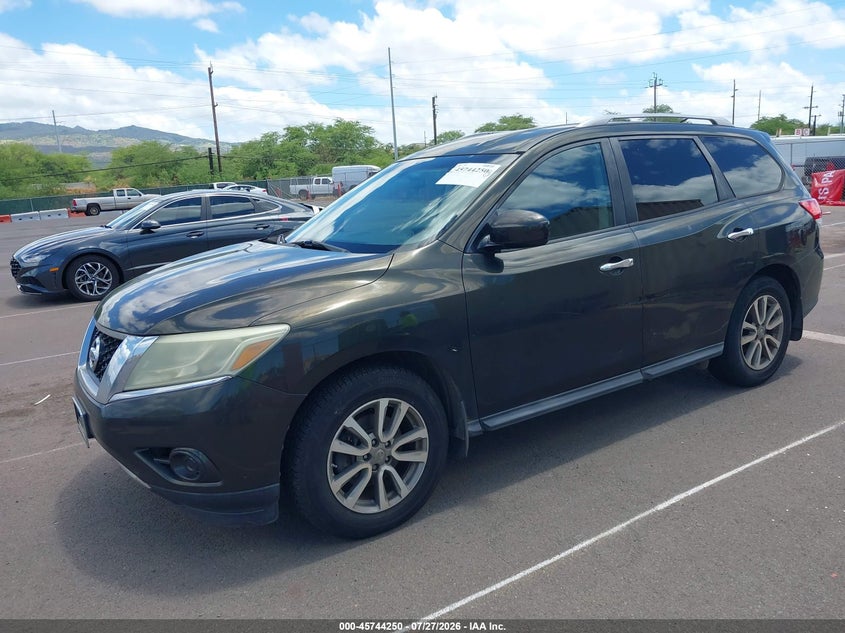 2015 NISSAN PATHFINDER auction photo 2