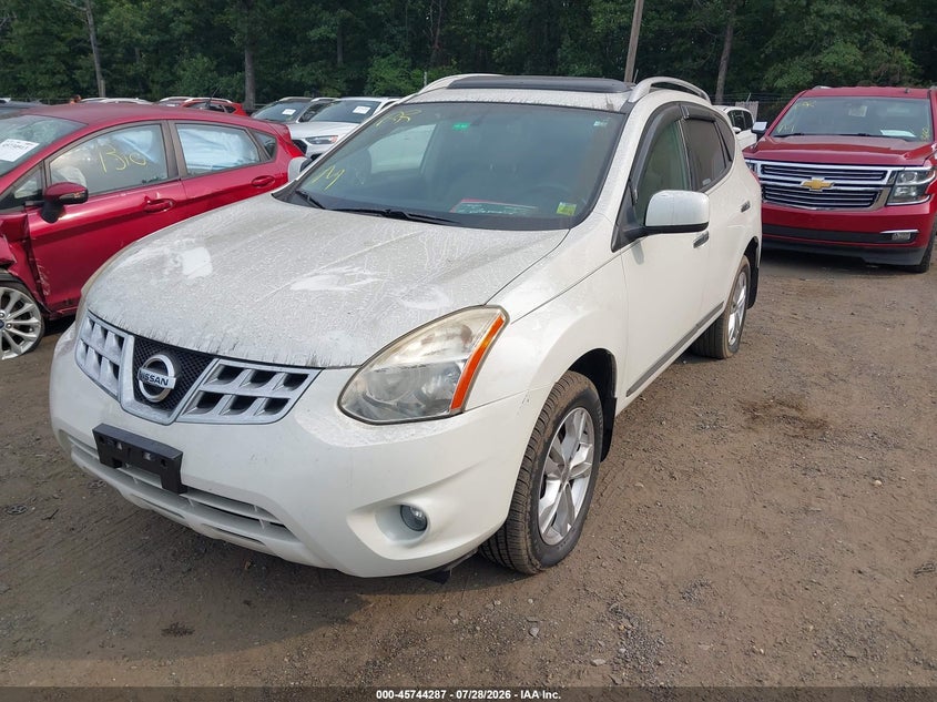 2012 NISSAN ROGUE auction photo 2