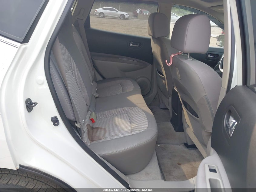 2012 NISSAN ROGUE auction photo 8