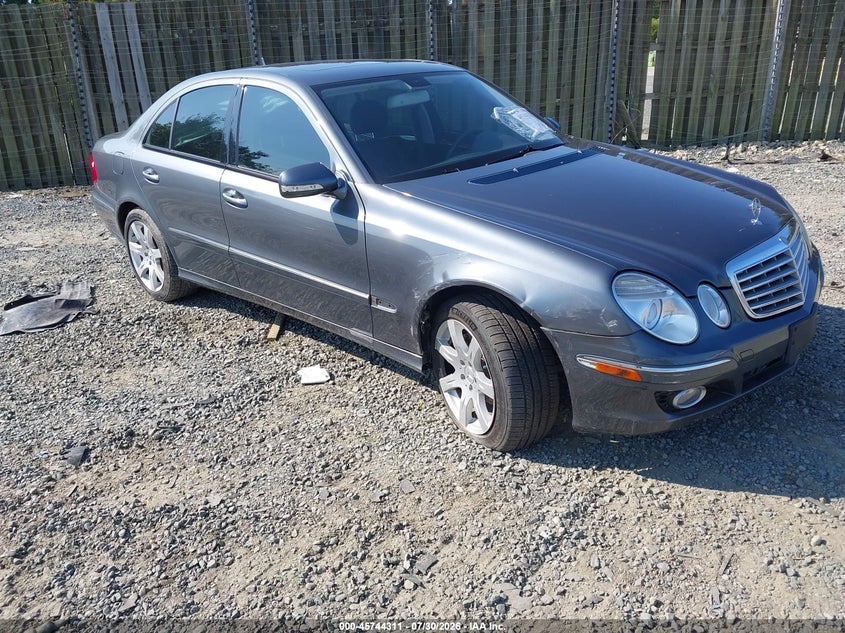 2007 MERCEDES-BENZ E 350 — zdjęcie z aukcji