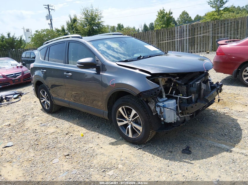 Vin: jtmrfrev4hj126253, lot: 46243045, toyota rav4 xle 2017 img_1