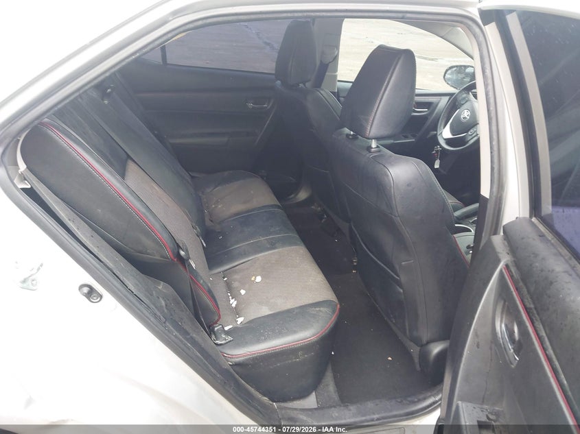 2017 TOYOTA COROLLA auction photo 8