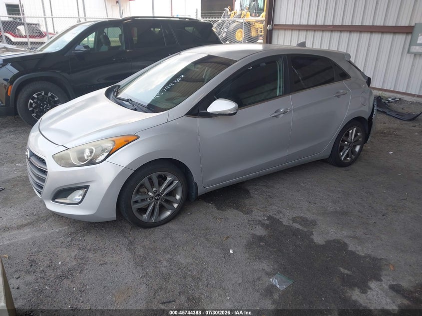 2016 Hyundai Elantra Gt, Rear, IAAI, VIN KMHD35LH4GU321822 — photo 2
