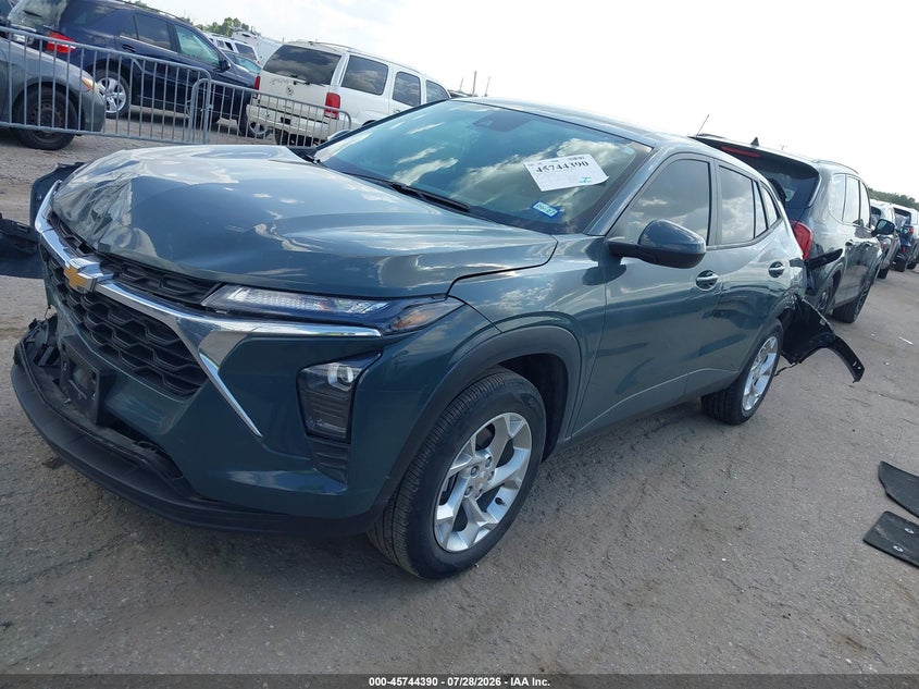 2025 CHEVROLET TRAX auction photo 2