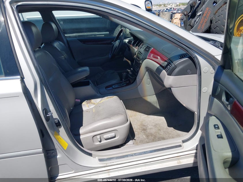 2004 LEXUS ES 330 auction photo 5