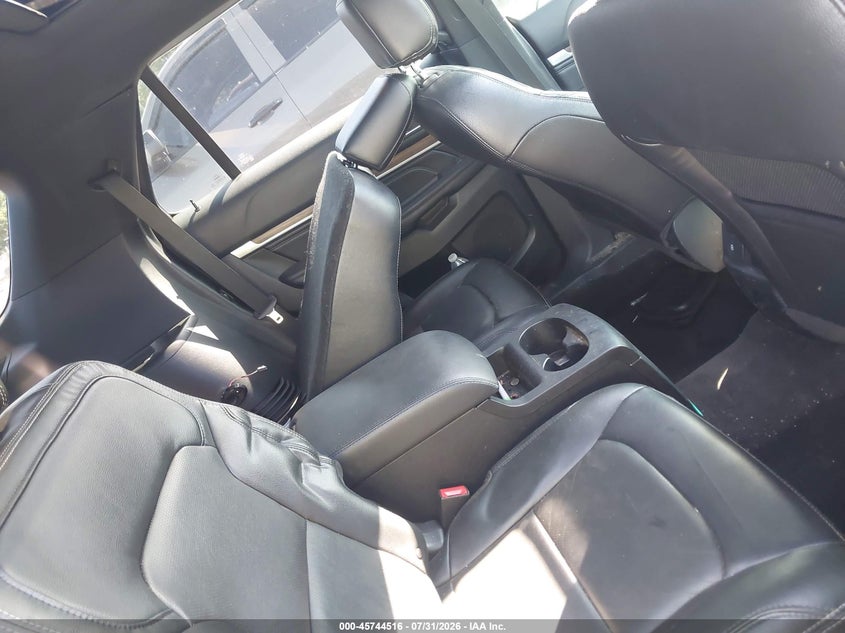 2016 FORD EXPLORER auction photo 8
