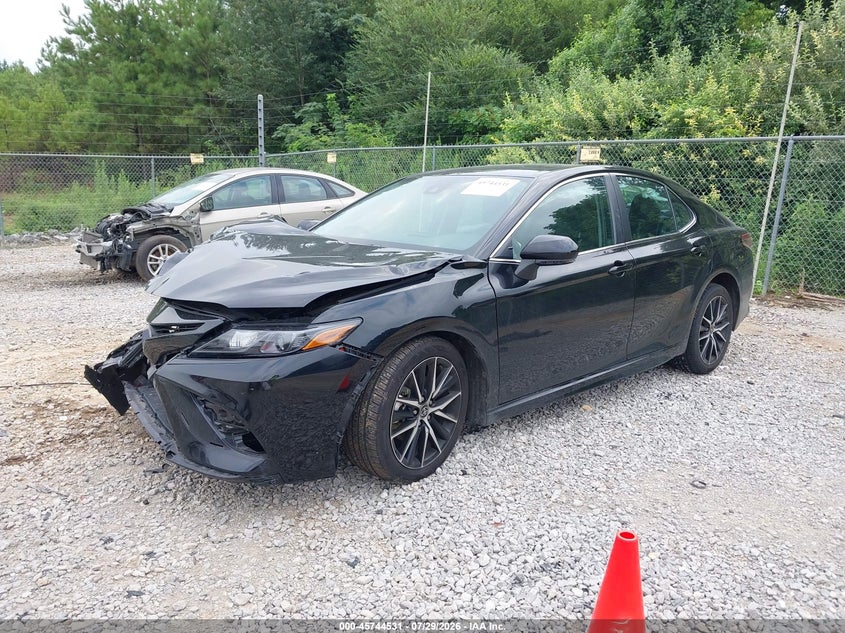TOYOTA CAMRY - zdjęcie 2