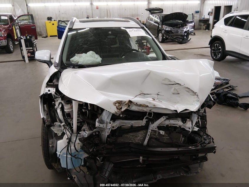 TOYOTA COROLLA CROSS 2024 VIN 7MUDAABG1RV112949