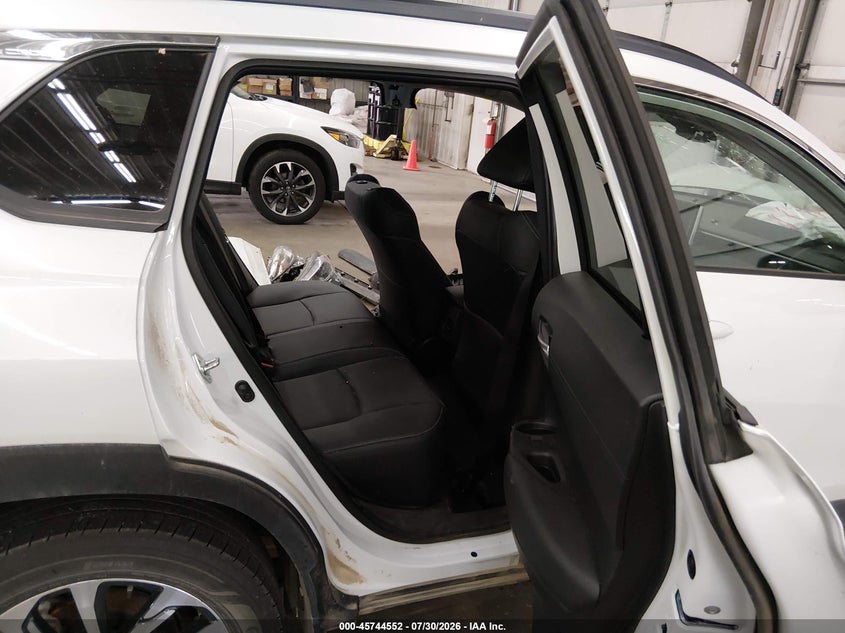 TOYOTA COROLLA CROSS 2024 VIN 7MUDAABG1RV112949