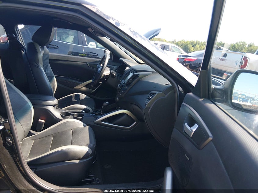 2016 HYUNDAI VELOSTER auction photo 5