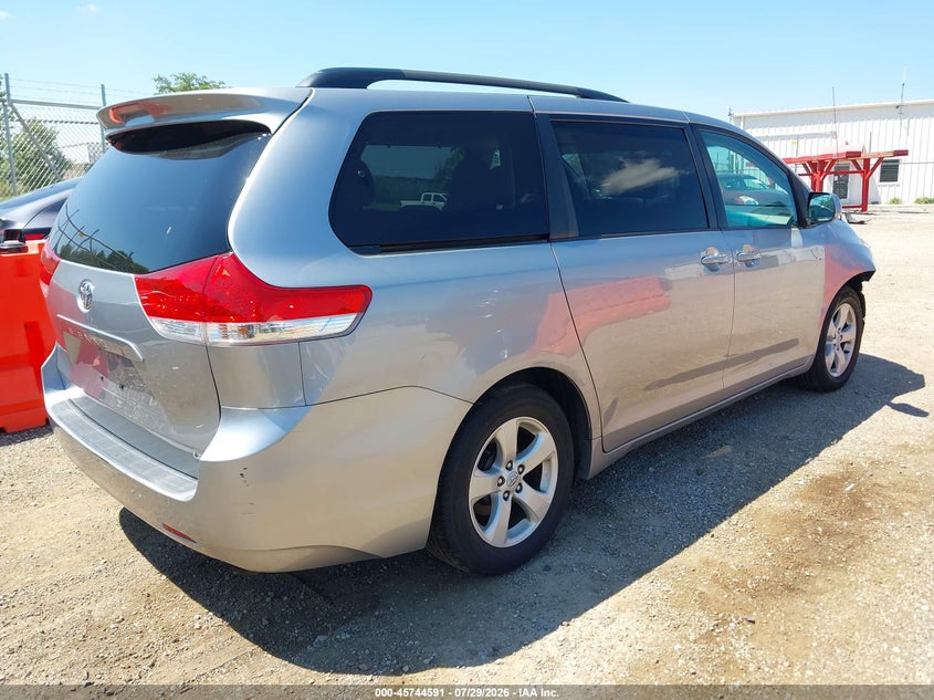 Vin: 5tdkk3dc9cs241372, lot: 46243295, toyota sienna le v6 8 passenger 20124