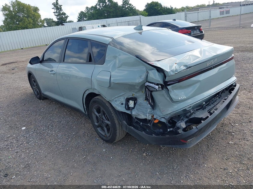 Vin: 3kpft4de0se105811, lot: 46243333, kia k4 lxs 20253