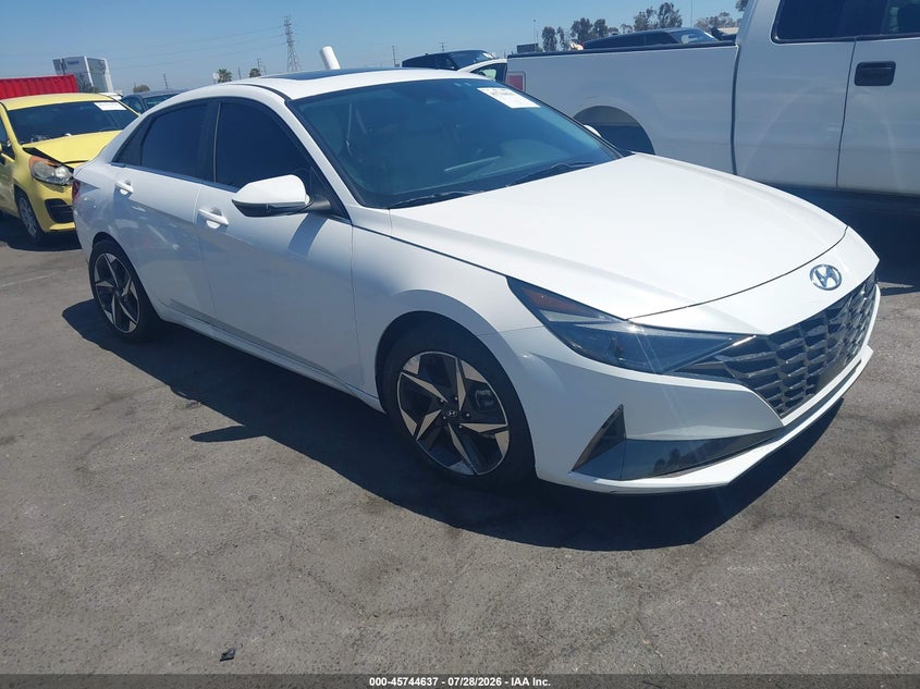 2022 HYUNDAI ELANTRA auction photo 1