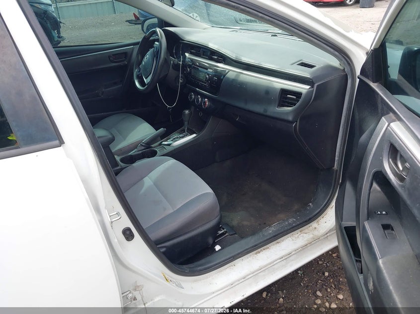 2015 TOYOTA COROLLA auction photo 5