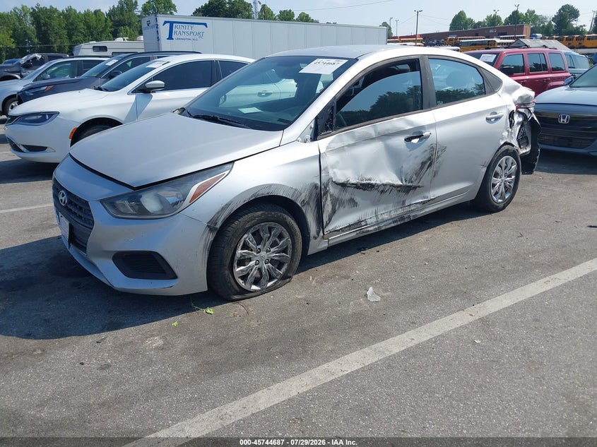 2018 HYUNDAI ACCENT SE · Фото 2