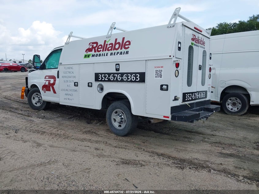 2017 CHEVROLET EXPRESS CUTAWAY auction photo 3