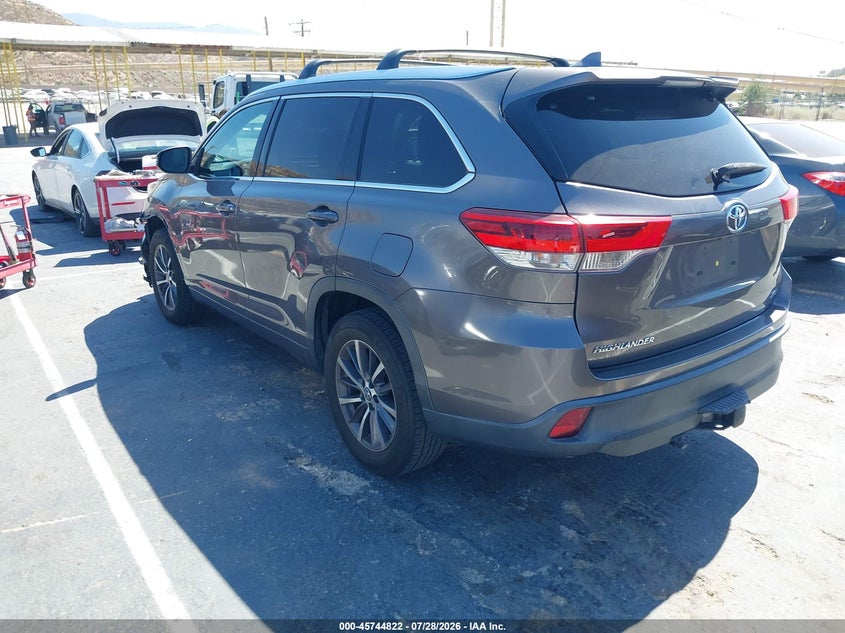Vin: 5tdkzrfh9js549520, lot: 46243526, toyota highlander xle 20183