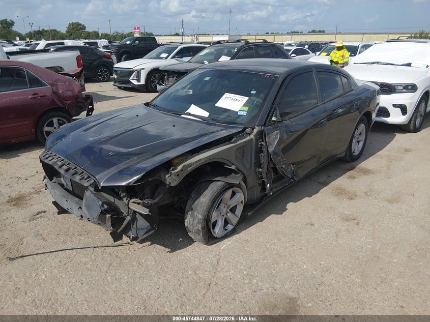 Vin: 2c3cdxbg8eh267818, lot: 46243551, dodge charger se 20142