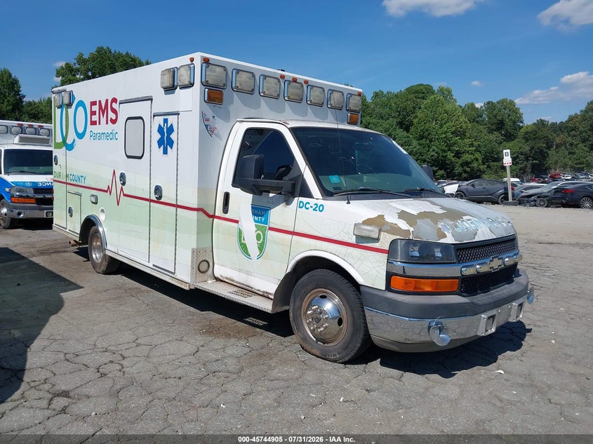 2012 CHEVROLET EXPRESS CUTAWAY auction photo 1