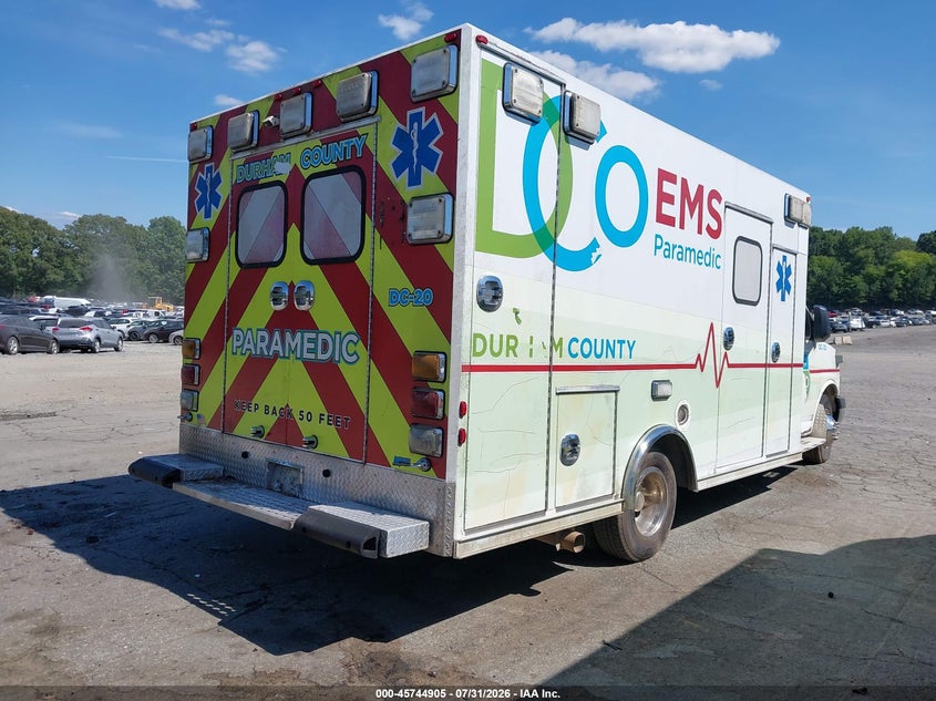 2012 CHEVROLET EXPRESS CUTAWAY auction photo 4