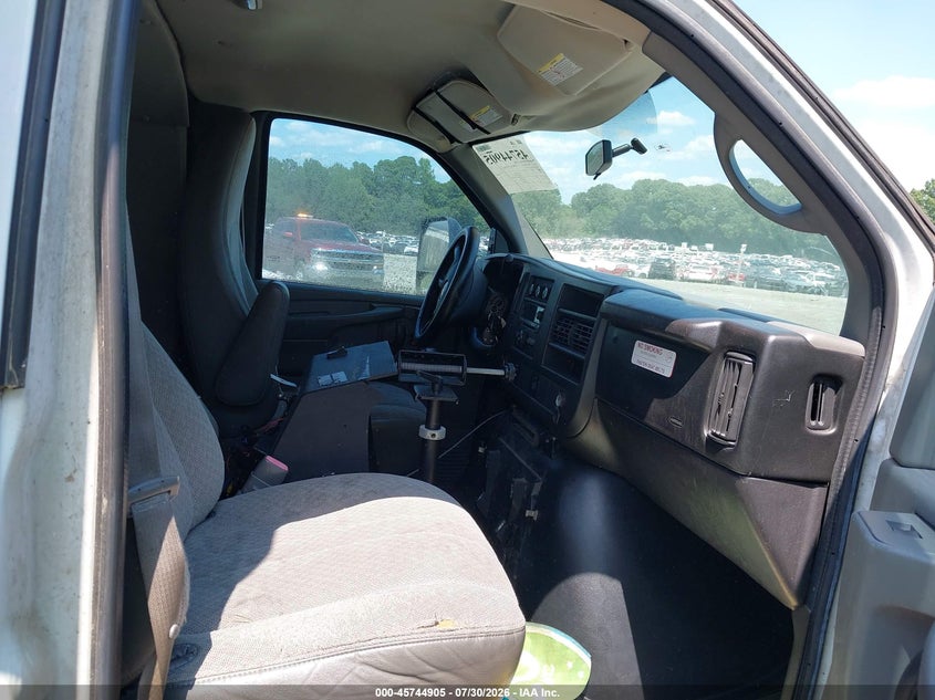 2012 CHEVROLET EXPRESS CUTAWAY auction photo 7