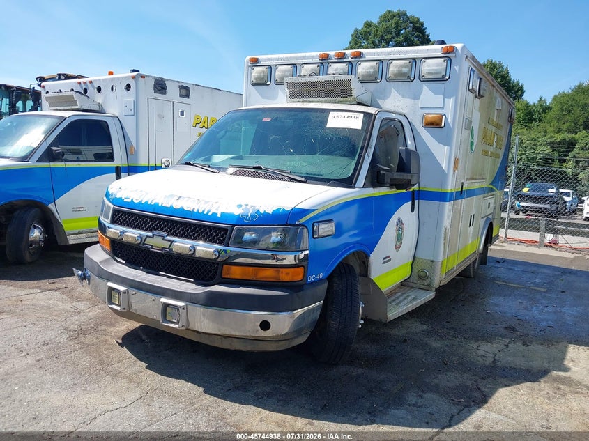 2014 CHEVROLET EXPRESS CUTAWAY auction photo 2