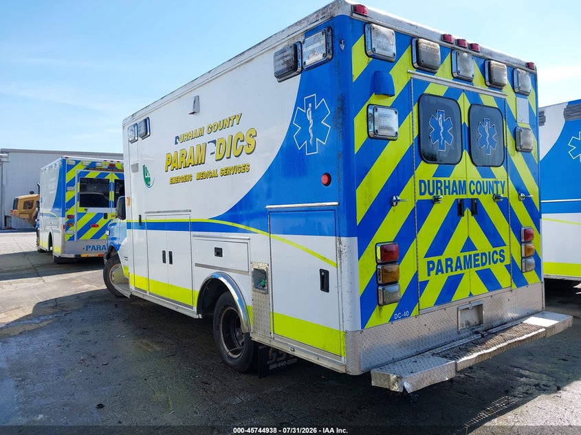 2014 CHEVROLET EXPRESS CUTAWAY auction photo 3