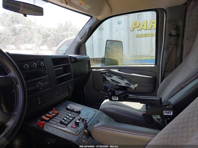 2014 CHEVROLET EXPRESS CUTAWAY auction photo 7