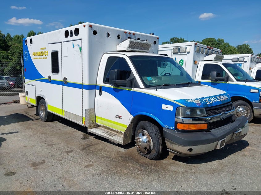 2014 CHEVROLET EXPRESS CUTAWAY auction photo 1