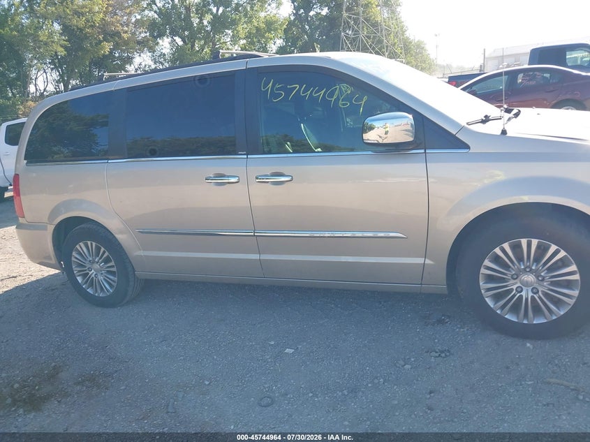 CHRYSLER TOWN & COUNTRY 2013 VIN 2C4RC1CG7DR797727