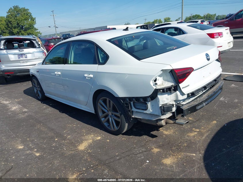 2018 VOLKSWAGEN PASSAT auction photo 3