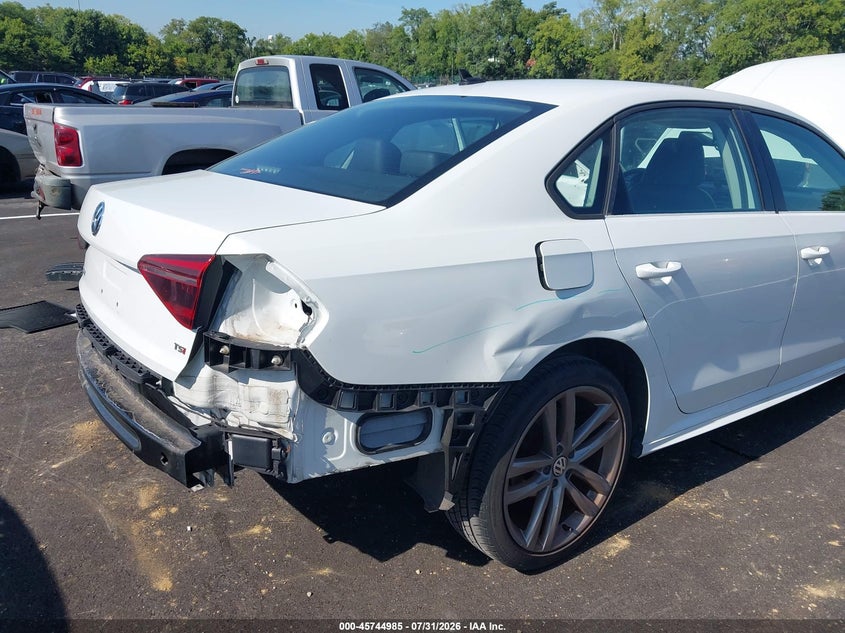 2018 VOLKSWAGEN PASSAT auction photo 6