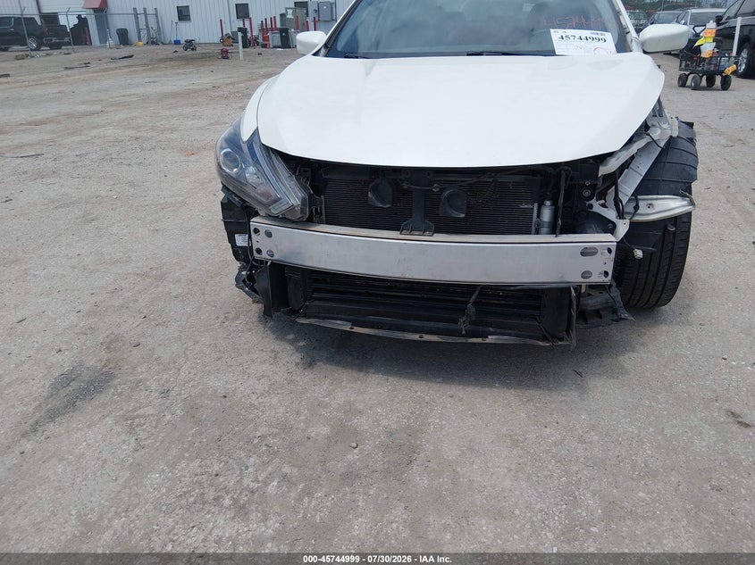 2016 NISSAN ALTIMA auction photo 6