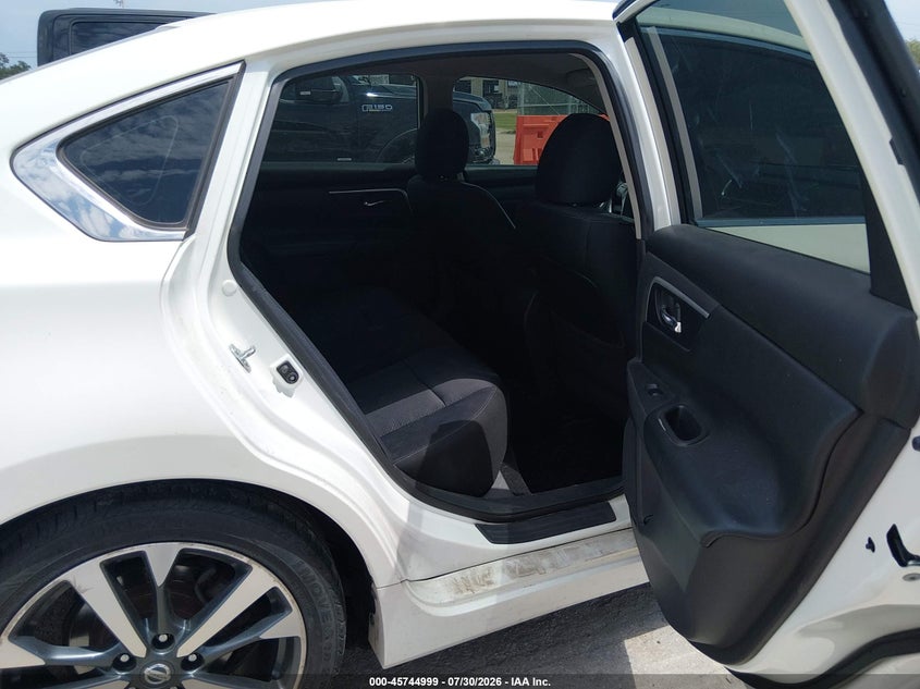 2016 NISSAN ALTIMA auction photo 8