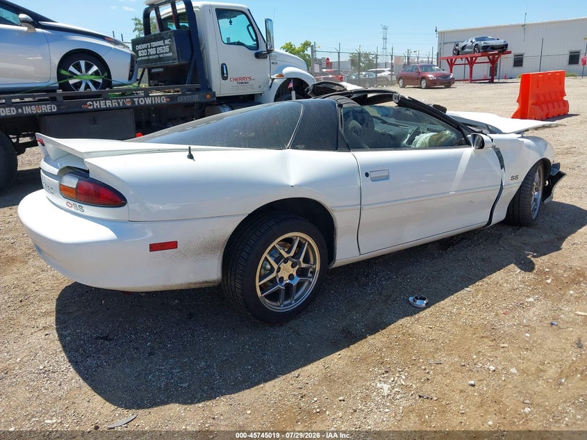 2001 CHEVROLET CAMARO auction photo 4