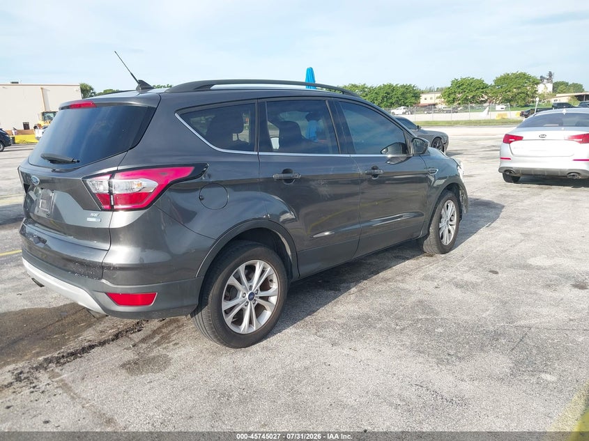 Vin: 1fmcu9gdxjud12802, lot: 46243731, ford escape se 20184